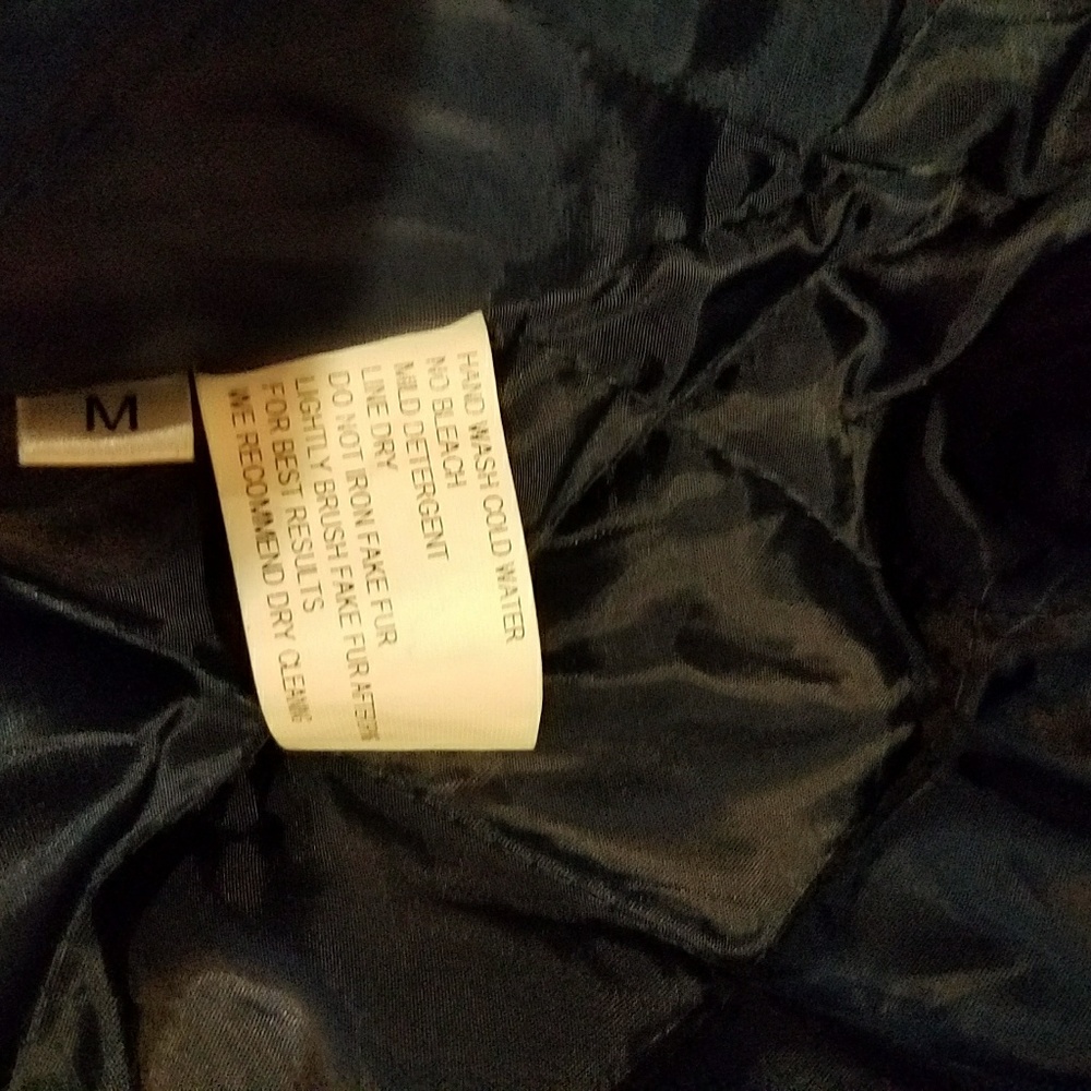 Blue jean jacket with black faux fur vest - Picture 4 of 7